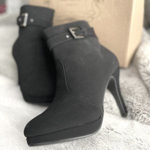 TOP Moda George-15 Women's Strap Buckle Stiletto Heel Ankle Booties Size 8 NWT